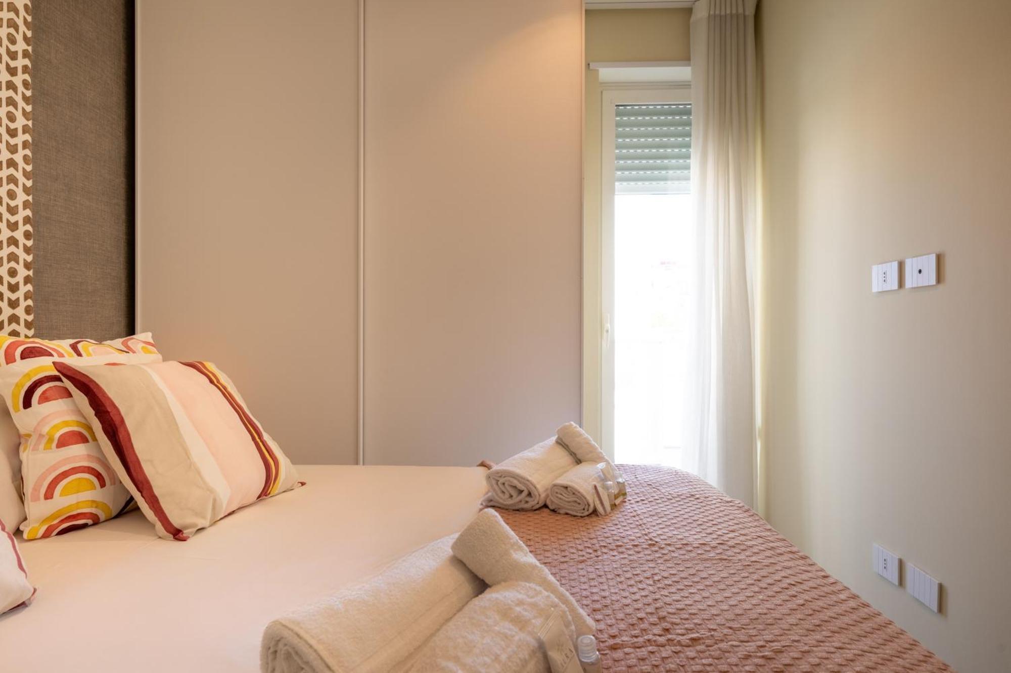 Exclusive Deluxe Apt Up To 6 People & Heated Tub Polignano a Mare Exterior photo